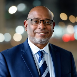 Portrait photo of Robbie Hooker